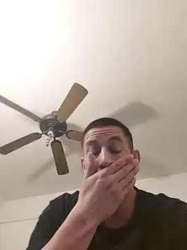 Snapshot of himNIGuys chatting on 13, 3, 2026 himNIGuys online show from 13, 3, 2026