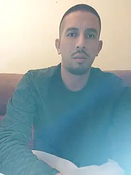 Snapshot of himNIGuys chatting on 3, 4, 2026 himNIGuys online show from 3, 4, 2026