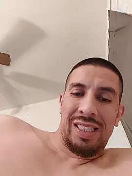 Snapshot of himNIGuys chatting on 4, 4, 2026 himNIGuys online show from 4, 4, 2026