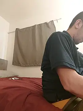 Snapshot of himNIGuys chatting on 24, 4, 2026 himNIGuys online show from 24, 4, 2026