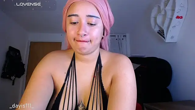 Snapshot of dayis_sweet chatting on 15, 4, 2026 dayis sweet online show from 15, 4, 2026