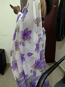 Snapshot of Anu_Reddy_10 chatting on 11, 9, 2025 Anu Reddy 10 online show from 11, 9, 2025