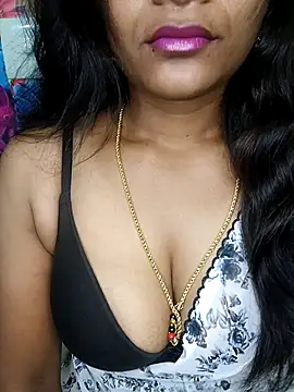 Snapshot of Anu_Reddy_10 chatting on 9, 11, 2025 Anu Reddy 10 online show from 9, 11, 2025