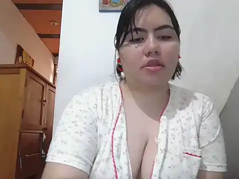 Snapshot of RubyRouge23 chatting on 30, 7, 2026 RubyRouge23 online show from 30, 7, 2026