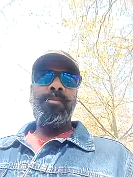 Snapshot of frenchblackc31 chatting on 4, 4, 2026 frenchblackc31 online show from 4, 4, 2026