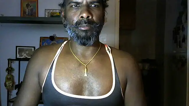 Snapshot of frenchblackc31 chatting on 7, 6, 2026 frenchblackc31 online show from 7, 6, 2026