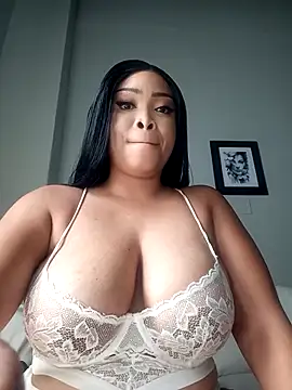 MadamPinky online show from 25, 3, 2026