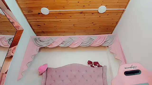  Abby white  online show from 13, 12, 2025