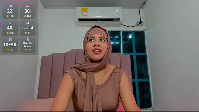 Snapshot of cala_borhan chatting on 4, 10, 2025 cala borhan online show from 4, 10, 2025