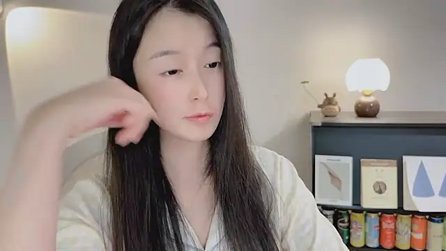 Snapshot of Onechestnut chatting on 14, 4, 2026 Onechestnut online show from 14, 4, 2026