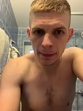 Snapshot of macho1347 chatting on 6, 3, 2026 macho1347 online show from 6, 3, 2026