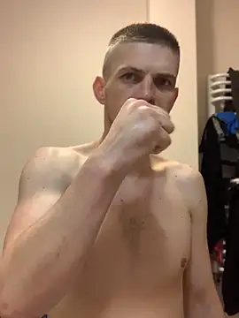 Snapshot of macho1347 chatting on 26, 3, 2026 macho1347 online show from 26, 3, 2026