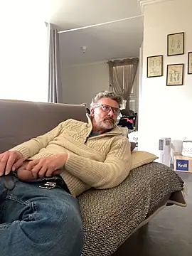 Snapshot of max219 chatting on 3, 2, 2026 max219 online show from 3, 2, 2026