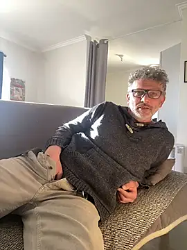 Snapshot of max219 chatting on 29, 3, 2026 max219 online show from 29, 3, 2026