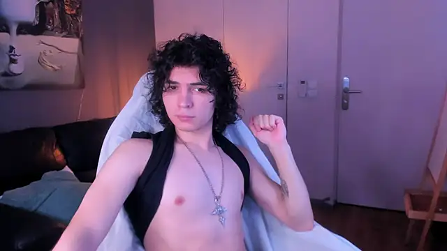 Snapshot of _Dickkie_ chatting on 29, 9, 2025 Dickkie online show from 29, 9, 2025