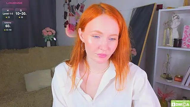 Snapshot of JoyceJones chatting on 19, 9, 2025 JoyceJones online show from 19, 9, 2025