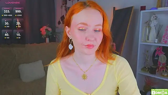 Snapshot of JoyceJones chatting on 28, 11, 2025 JoyceJones online show from 28, 11, 2025