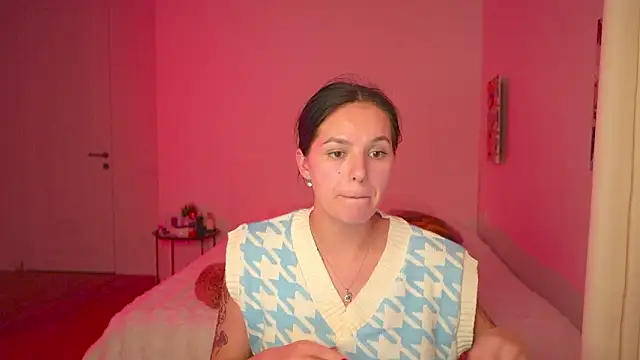 Snapshot of EwelynScott chatting on 27, 9, 2025 EwelynScott online show from 27, 9, 2025