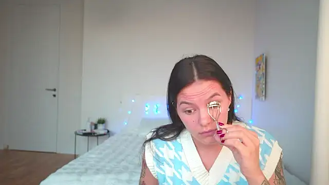 Snapshot of EwelynScott chatting on 6, 10, 2025 EwelynScott online show from 6, 10, 2025