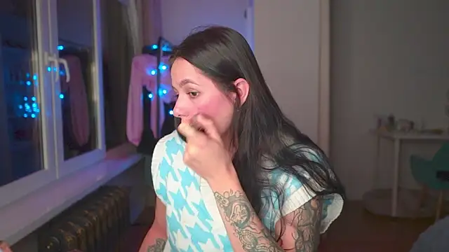 Snapshot of EwelynScott chatting on 3, 11, 2025 EwelynScott online show from 3, 11, 2025