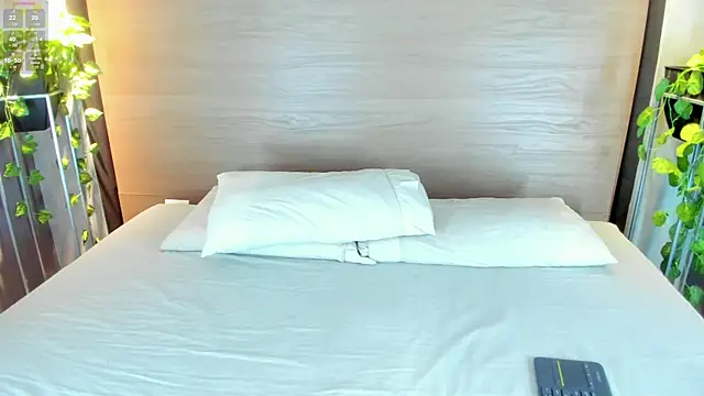 alexamonroe  online show from 23, 10, 2025