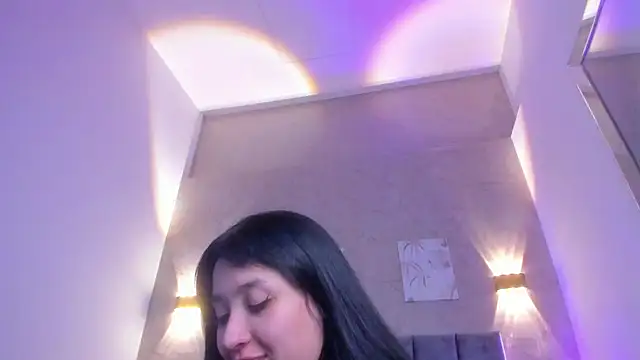 Lunaa bellaa online show from 16, 4, 2026