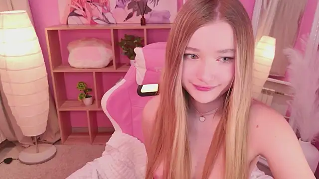 Snapshot of milaa_sun chatting on 25, 4, 2026 milaa sun online show from 25, 4, 2026