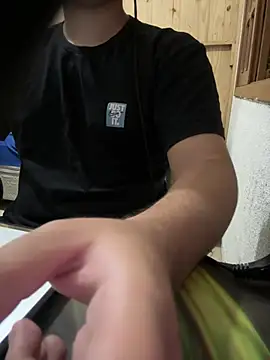 Brinquedo-da-zoe online show from 24, 2, 2026