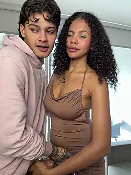 Snapshot of Rose-andres chatting on 4, 3, 2026 Rose-andres online show from 4, 3, 2026