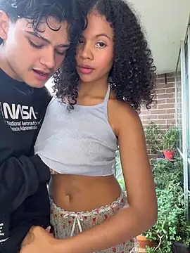 Snapshot of Rose-andres chatting on 30, 3, 2026 Rose-andres online show from 30, 3, 2026