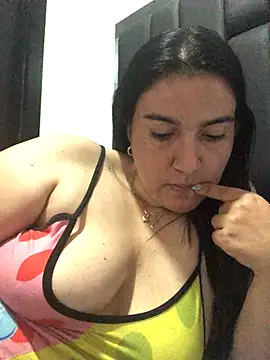 Snapshot of sweetdulcexxx chatting on 19, 10, 2025 sweetdulcexxx online show from 19, 10, 2025