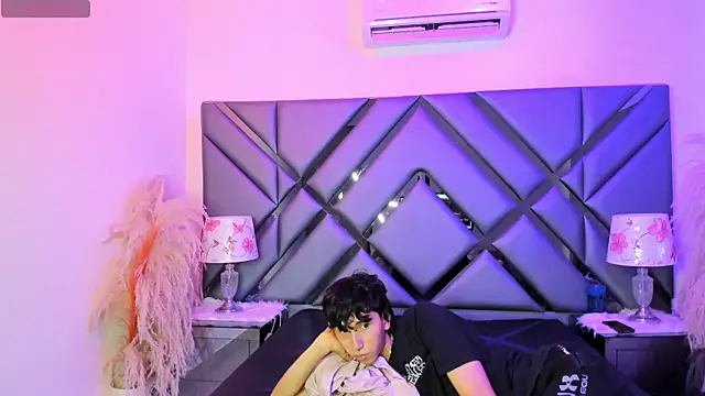 Milan LewisS online show from 26, 2, 2026