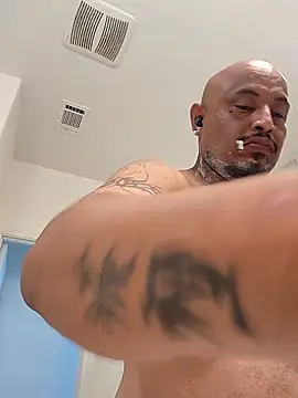 Snapshot of blackoxxx69 chatting on 3, 10, 2025 blackoxxx69 online show from 3, 10, 2025