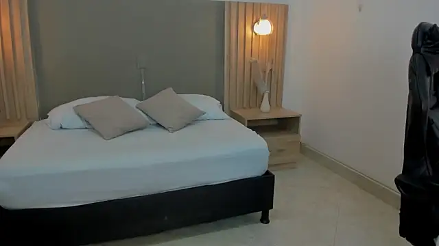 carlina 15 online show from 19, 12, 2025