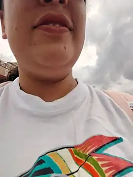 Snapshot of You-sexy-starr chatting on 8, 3, 2026 You-sexy-starr online show from 8, 3, 2026