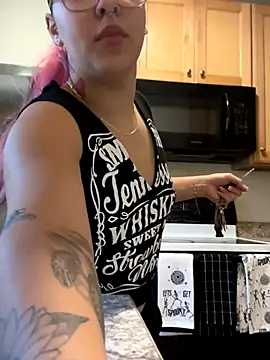 Snapshot of babykalirose chatting on 4, 10, 2025 babykalirose online show from 4, 10, 2025