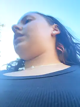 Snapshot of babykalirose chatting on 21, 10, 2025 babykalirose online show from 21, 10, 2025