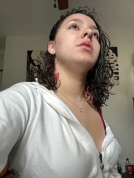 Snapshot of babykalirose chatting on 29, 4, 2026 babykalirose online show from 29, 4, 2026