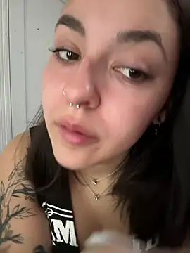 Snapshot of babykalirose chatting on 26, 5, 2026 babykalirose online show from 26, 5, 2026