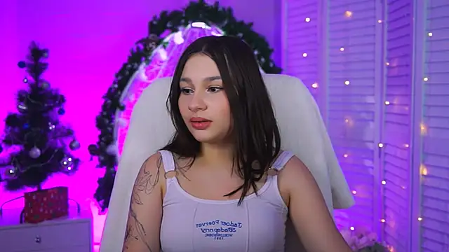 KimClarks  online show from 13, 12, 2025