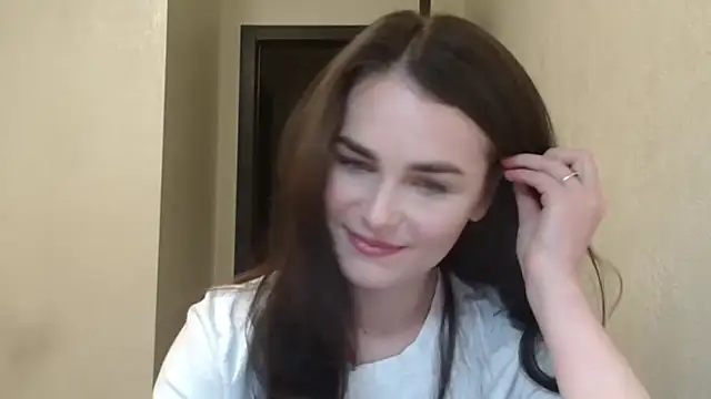 Snapshot of Silviaa_a chatting on 8, 4, 2026 Silviaa a online show from 8, 4, 2026