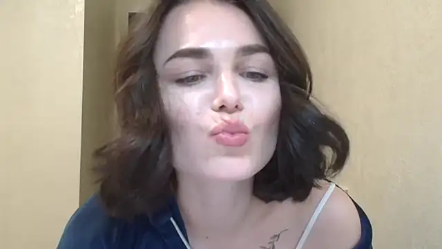 Snapshot of Silviaa_a chatting on 10, 4, 2026 Silviaa a online show from 10, 4, 2026