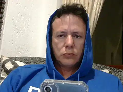 Snapshot of TroyDieselXXX chatting on 23, 4, 2026 TroyDieselXXX online show from 23, 4, 2026