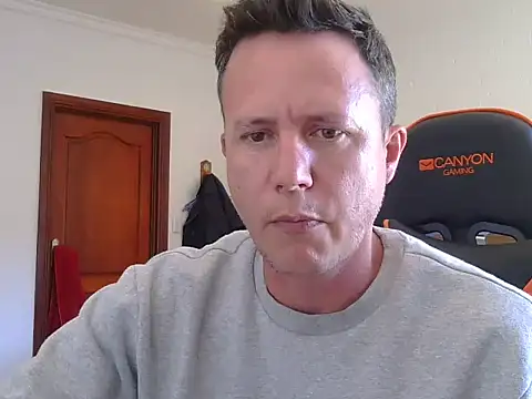 Snapshot of TroyDieselXXX chatting on 13, 5, 2026 TroyDieselXXX online show from 13, 5, 2026