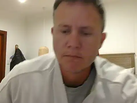 Snapshot of TroyDieselXXX chatting on 14, 5, 2026 TroyDieselXXX online show from 14, 5, 2026