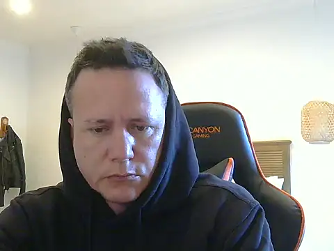 Snapshot of TroyDieselXXX chatting on 10, 7, 2026 TroyDieselXXX online show from 10, 7, 2026