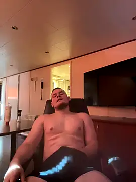 Snapshot of egor7777yd chatting on 4, 11, 2025 egor7777yd online show from 4, 11, 2025