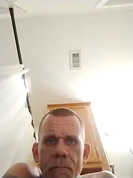 Snapshot of helldonk chatting on 10, 9, 2025 helldonk online show from 10, 9, 2025