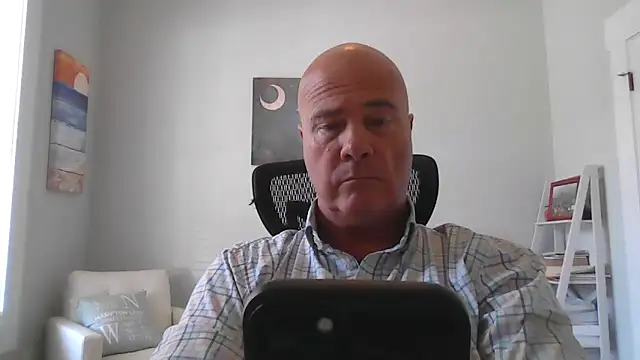Snapshot of cyclone1212 chatting on 9, 3, 2026 cyclone1212 online show from 9, 3, 2026