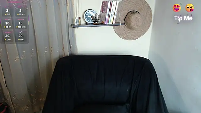 Snapshot of Tim_mz01 chatting on 8, 9, 2025 Tim mz01 online show from 8, 9, 2025